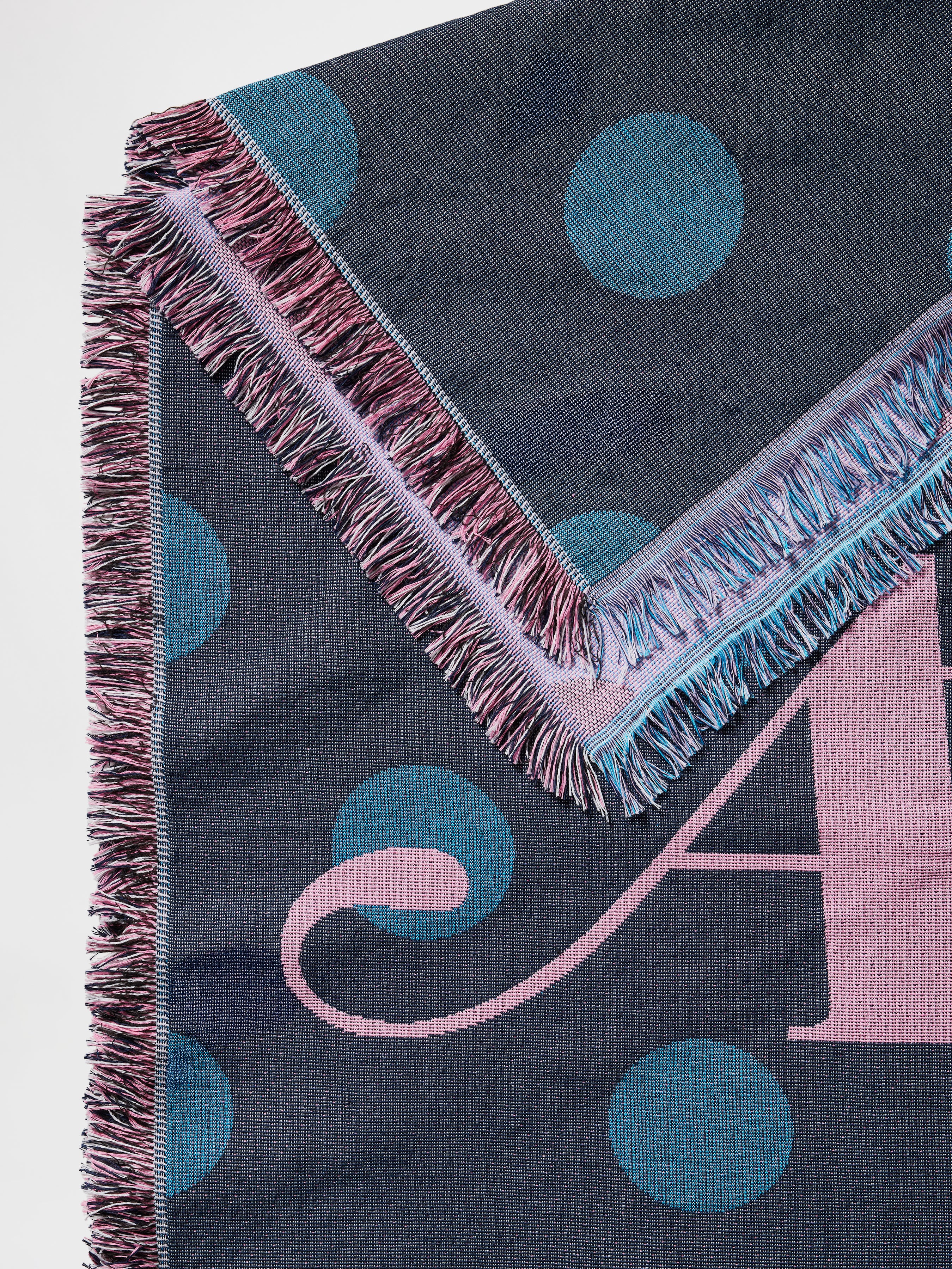 AWAKE x GAP POLKA DOT BLANKET - Image 4